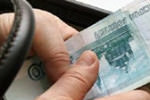 Амурчанин предложил участковому незаконное денежное вознаграждение в размере 4000 рублей