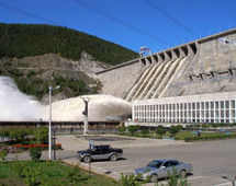 На Зейской ГЭС прекратили холостые сбросы