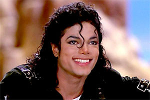 Майкл Джексон вернулся на первое место в списке знаменитостей, продолжающих зарабатывать даже после своей смерти