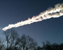 Ученые считают падение челябинского метеорита предупреждением из космоса