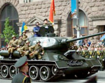 Решением городской администрации в Киеве отменили парад 9 Мая