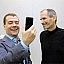 Дмитрий Медведев считает отказ от продукции Apple «смешной» идеей